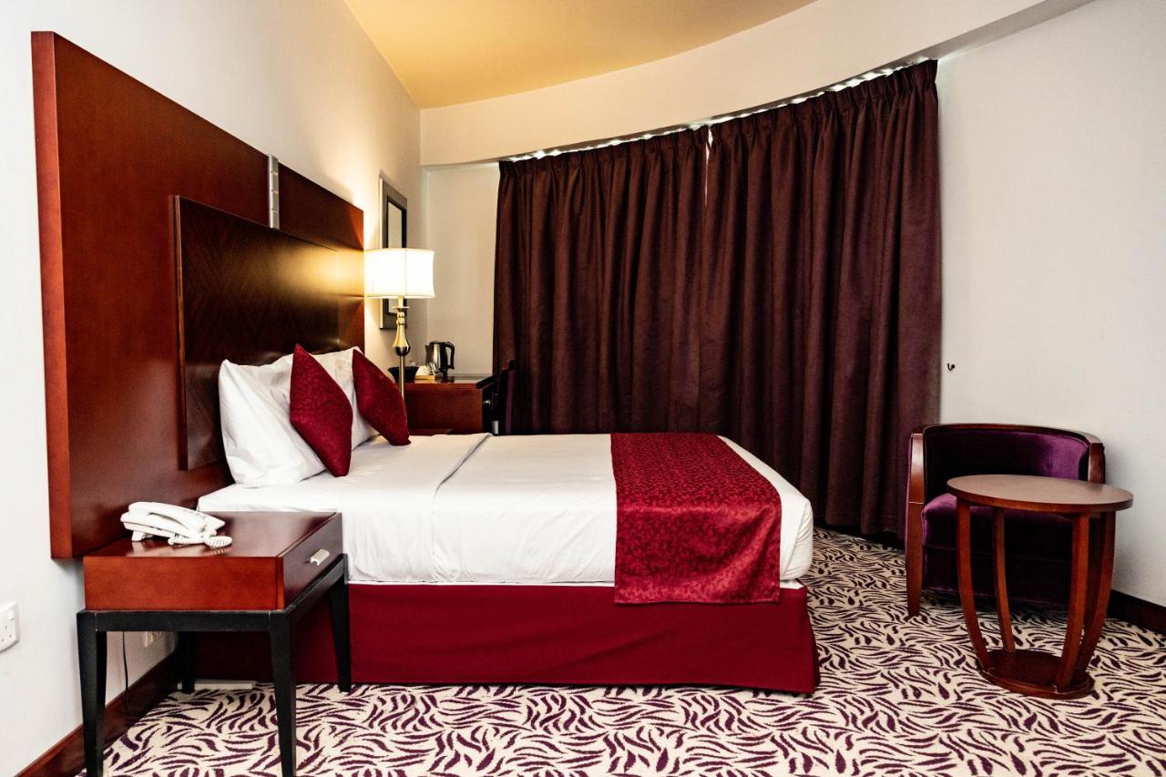 Mra Grand Hotel Dubai Buitenkant foto
