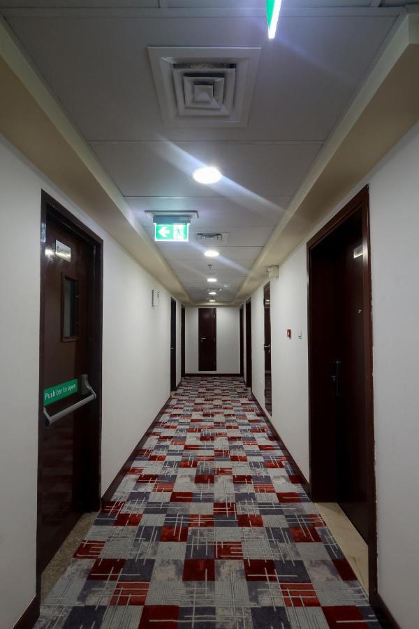 Mra Grand Hotel Dubai Buitenkant foto