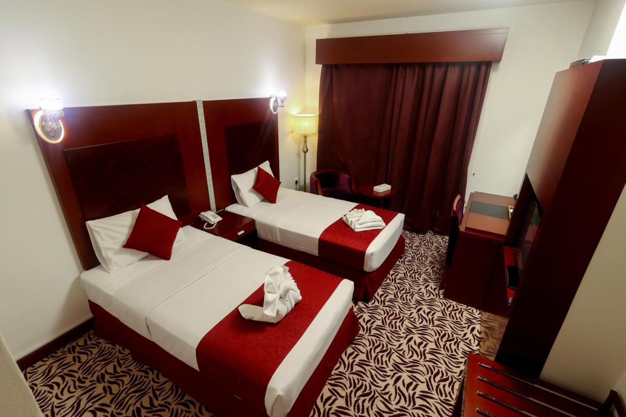 Mra Grand Hotel Dubai Buitenkant foto